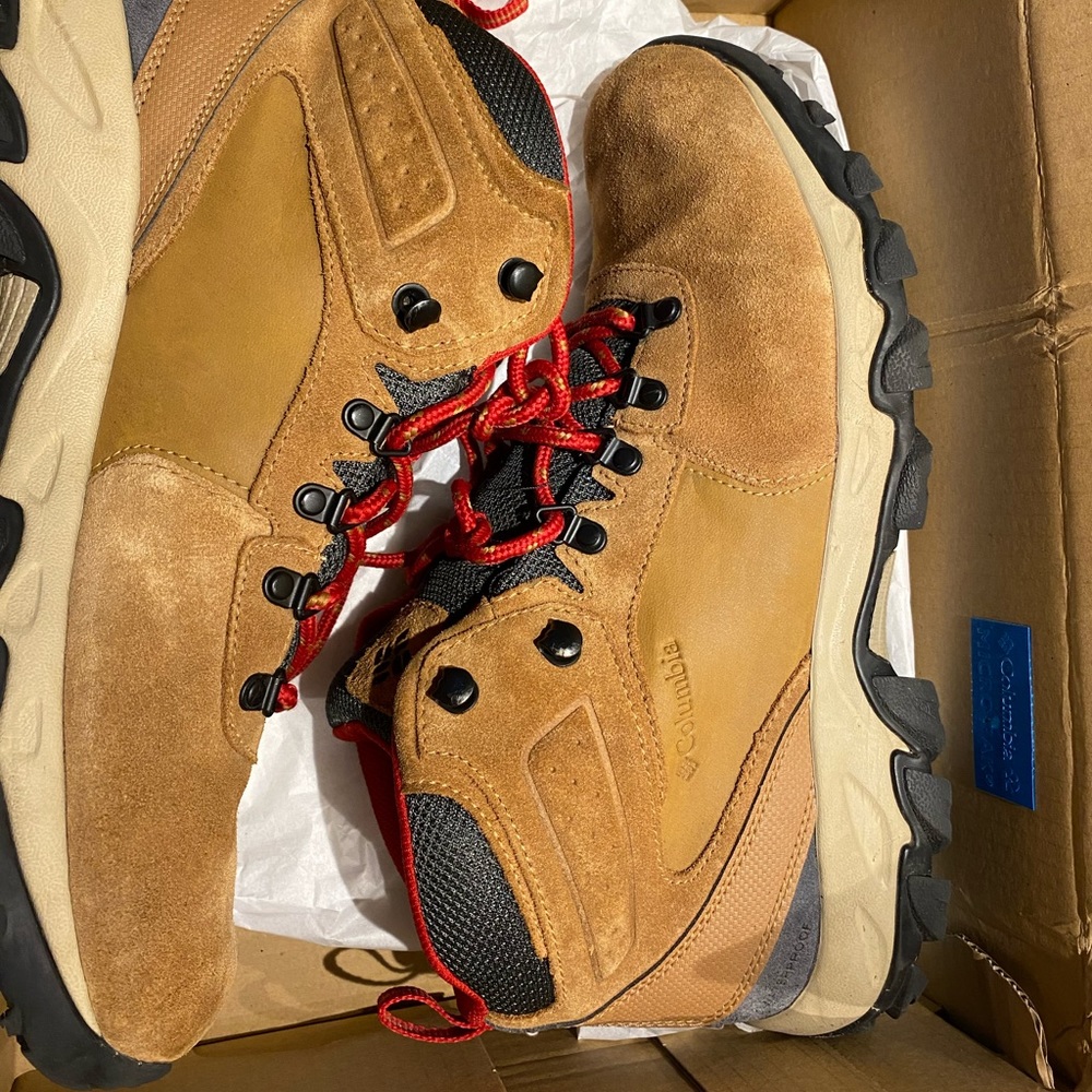 Columbia Men’s hiking boots